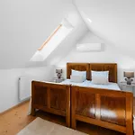 Statek Luigi Apartment Tuchlovice